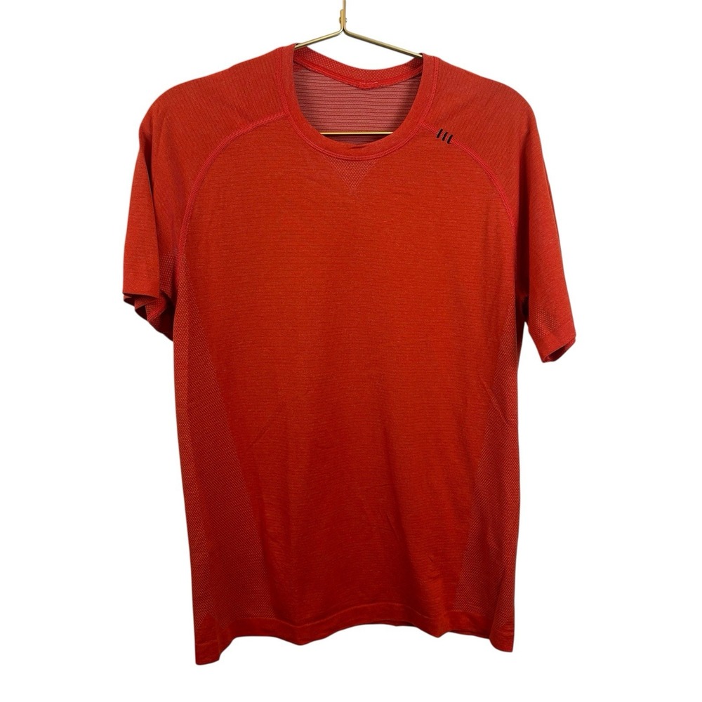 Lululemon Orange‎ Red Men's Metal Vent Workout Short Sleeve Shirt Size Small